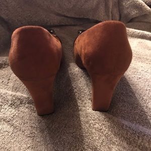Cato Shoes - Brown and black suede heels Cato Shoes - Brown and black suede heels